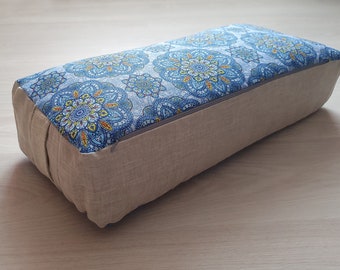 Yoga Bolster Made of Linen Fabric with Buckwheat or Cotton Filler. Linen Yoga Pillow. Iyengar yoga bolster. Linen Meditation Cushion