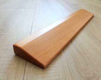 Incline yoga plank. Wooden yoga slanting plank. yoga plank Iyengar wooden plank. Iyengar yoga plank. wooden wedge