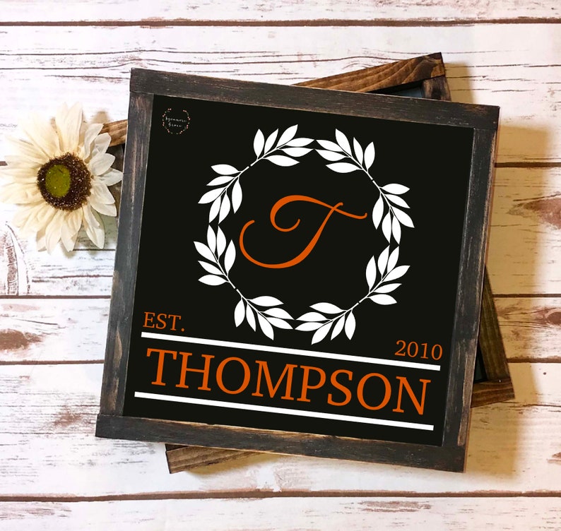 Download Family name laurel wreath monogram SVG customizable ...