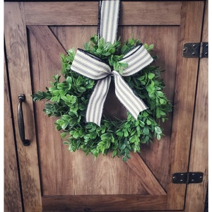 MINI boxwood Wreath| Boxwood Country Cottage Wreath | Wall Hanging| Small Wreath | Wreath decor | Boxwood Farmhouse | Cabinet decor