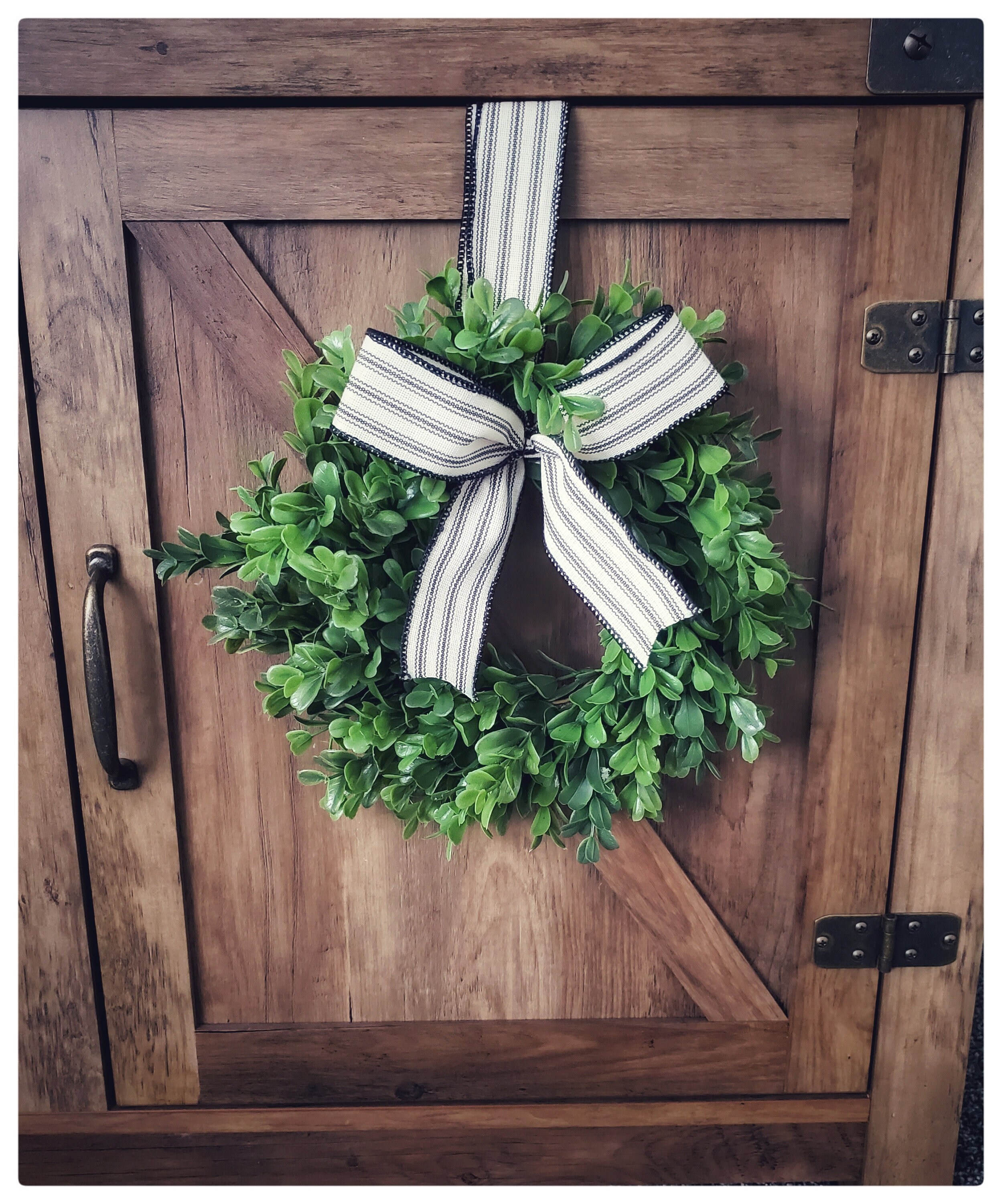 5. Festive Flourish: Mini Preserved Boxwood Wreath For All Occasions