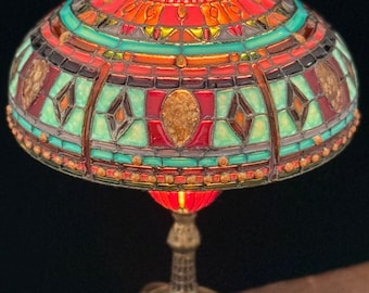 1:12 Scale Dollhouse Tiffany Style Table Lamp – Handcrafted Miniature Lighting for Dollhouse Decor