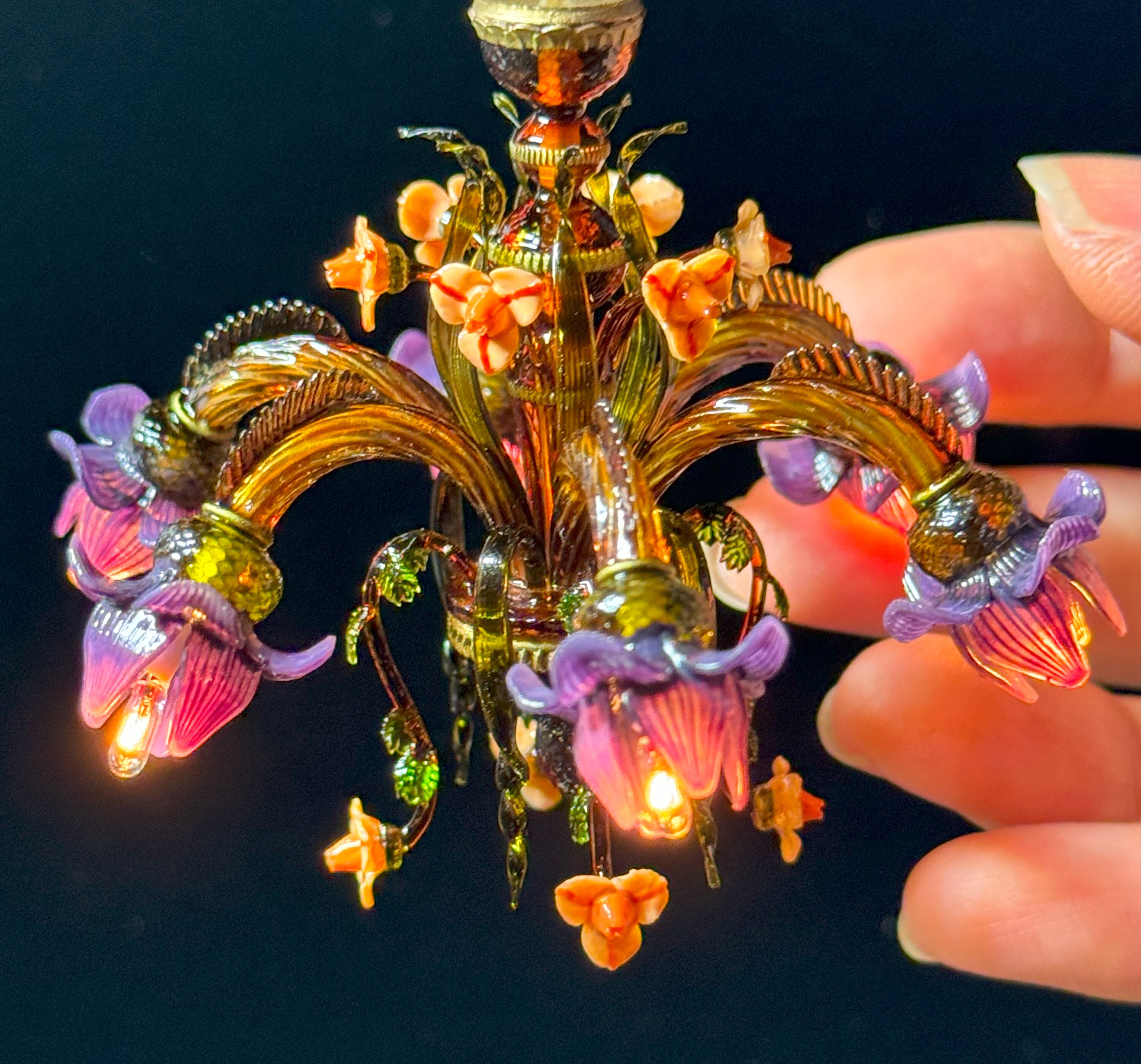 Lustre Miniature En Verre Coloré Pour Maison De Poupée 1/12 - Avec Chaîne Métal, 9 Cm
