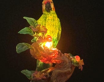 Dollhouse Lighting 1:12 Floor Lamp, Parrot Bird Lamp, Illuminated Miniature Tropical Bird Light, Stained Glass Style Dollhouse Lamp