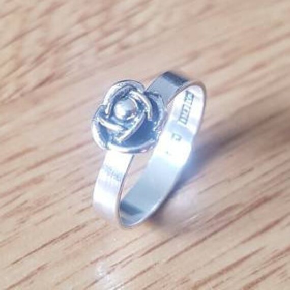 フィンランド 白薔薇勲章 金十字級 銀製 シルバーマークあり 超レア 箱付き フィンランド獅子勲章 - Wikipedia