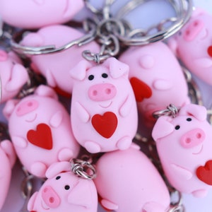 Polymer Clay Pig Keychain, Pig Lover, Mother's Day, pink Gift for her, Birthday gift, Anniversary for wife, Girlfriend gift, Red heart