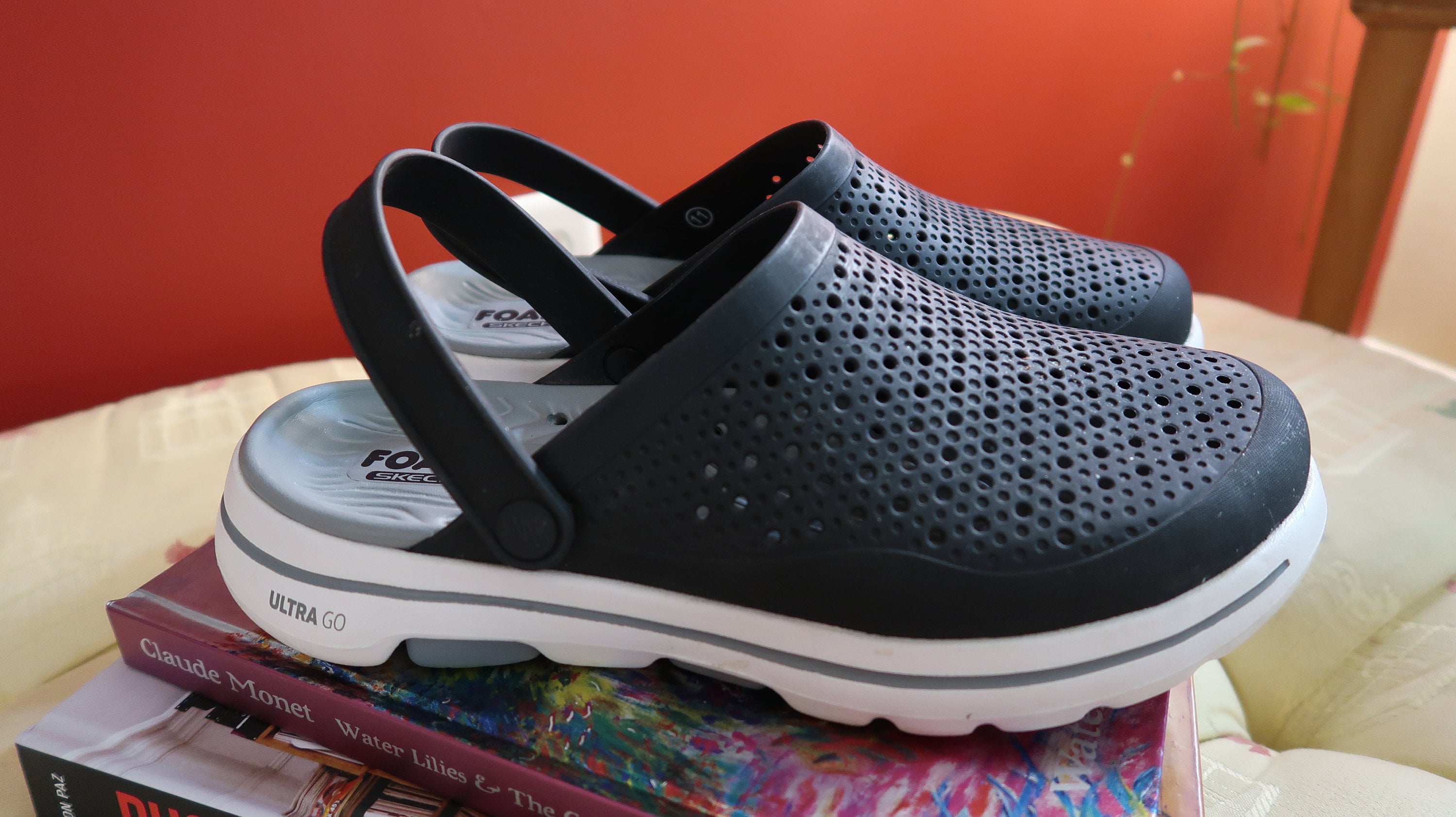 Tub opening grafisch Buy Skechers Foamies: GO Walk 5 Astonished in Black US Mens Size Online in  India - Etsy