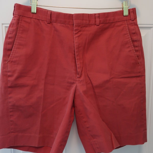 Vintage NANTUCKET RED SHORTS size 32 from Murray's Toggery Shop Nantucket (unmarked) from the 1980's - a summer essential