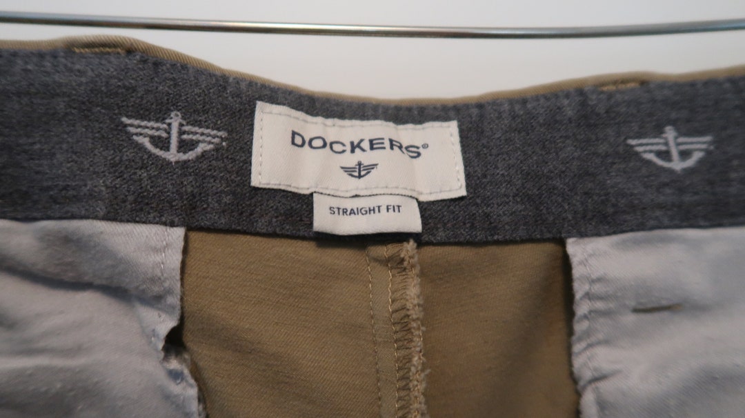 Dockers City Tech Trousers Straight Fit US Mens Waist 34 Inseam 29 Fashion Meets Tech Meets Comfort Meets Performance British Khaki Color Etsy