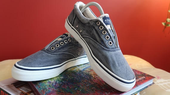 sperry striper laceless