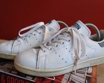 stan smith retro sneakers