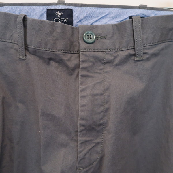 Vintage J. Crew Driggs slim-fit broken-in khaki pant in gray with cuffs waist 35" inseam tailored to 30"Not to slim that they look skinny