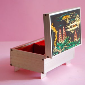 Vintage Oriental mirrored jewelry box |Antique  Oriental music jewelry boxe | Music box | Vintage jewelry box | Kitsch decoration retro box.