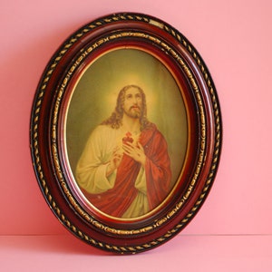 Antique wooden Picture Frame with Sacred Heart of Jesus print | Vintage photo frame | Bordeaux and Golden picture frame | Oval Picture Frame