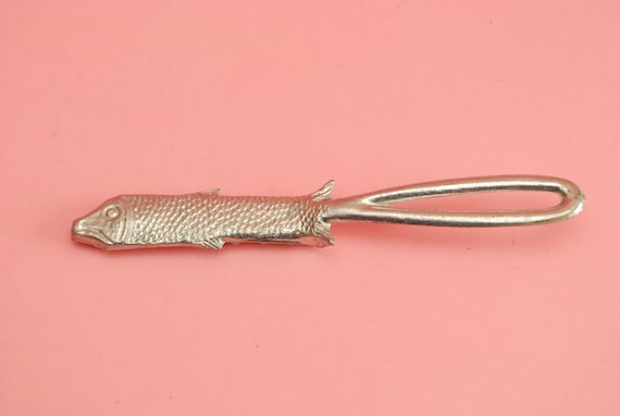 Vintage Aluminum Fish Scaler With Handle Fish Cleaning Tool Aluminum Fish  Scraper Antique Fishing Tool -  Canada