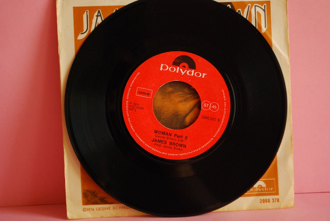 James Brown - Woman |  Vinyl 7" 45 RPM Single Record | Seventies retro 1974 |, foto 3 di 4