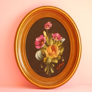 Vintage Oval Picture Frame: Gilded Wood, Floral Painting