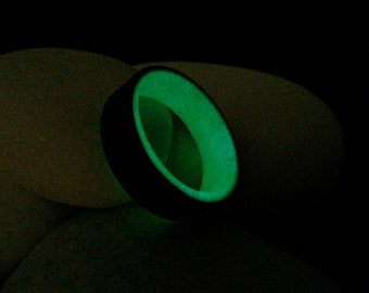 Green Glow Carbon Fiber Ring, Carbon Fiber Ring, Glow Ring, Glow in the Dark, Gift for men, Gift for Him, Gift for Dad, Gift for Boyfriend