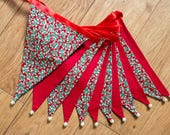 Red holly Christmas fabric bunting | Double-sided | 12 flags | 3 metres