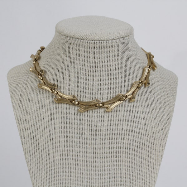 Vintage Trifari SHORT Necklace Gold Tone Twig Collar Brushed Ribbed Textured Choker