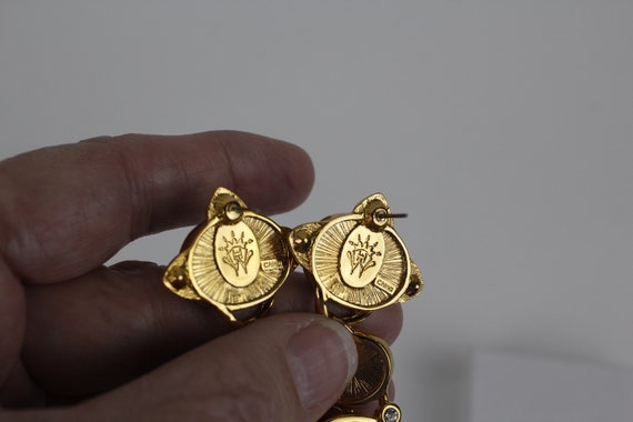 Vintage Hutton Wilkinson Dangle Earrings Gold Ton… - image 10