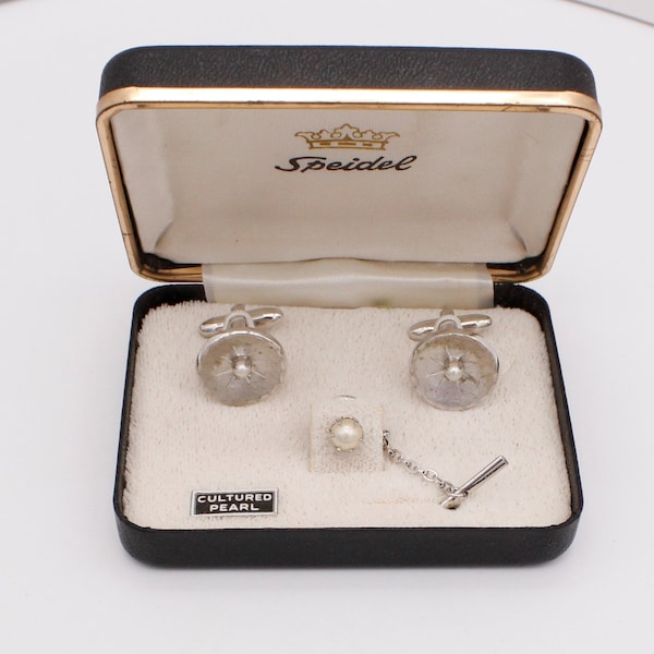 Speidel Cultured Pearl boxed Cufflinks and Tie Tack