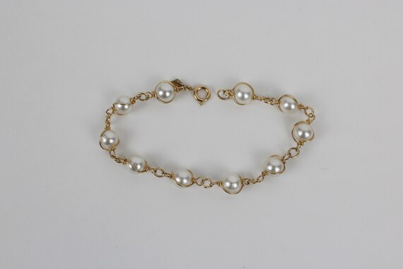 Vintage Gold Tone Sarah Coventry Pearl Swirl Brac… - image 3