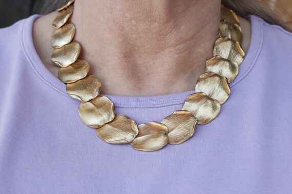 Vintage Gold Petal Collar Chunky Gold Tone Statem… - image 3