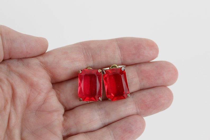 Vintage 1980/'s Gold Tone Acrylic Rectangular Jewel Earring and Brooch Pin Set