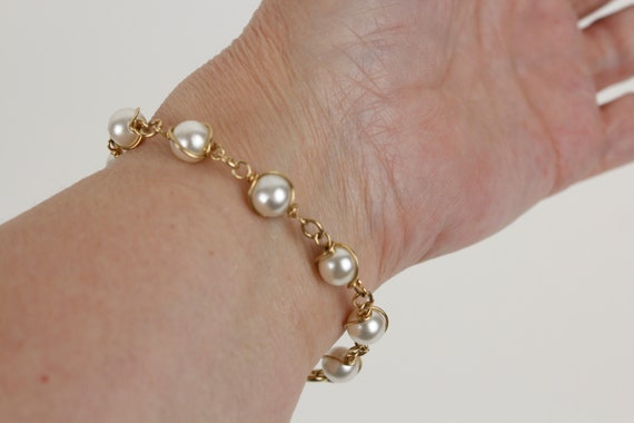 Vintage Gold Tone Sarah Coventry Pearl Swirl Brac… - image 7