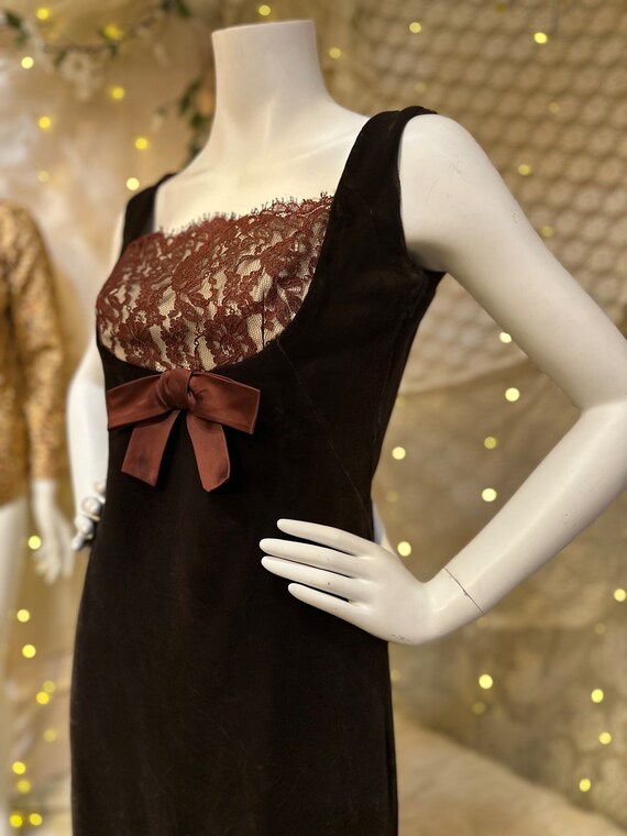 Vintage Saks Fifth Avenue Brown Velvet 60s mod Mi… - image 4