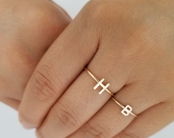 Initial Ring 14K Gold / Letter Ring 14K Gold