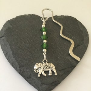 Segnalibro a forma di elefante: perline acriliche verdi, regalo per gli amanti degli animali