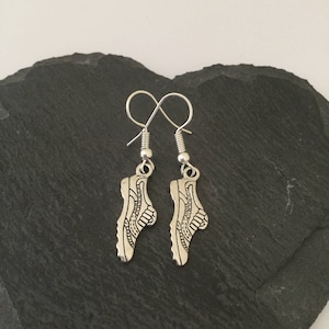 Running shoe earrings / runners jewellery / fitness earrings / fitness jewellery / sports lover gift