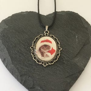 Christmas cat necklace / cat jewellery /cat lover gift / animal jewellery / Christmas necklace / Christmas jewellery / Christmas gift image 1