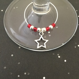 Star wine glass charm / wine charms / Christmas wine glass charm / wine lover gift / Star gift / table decor / Christmas gift