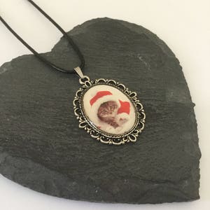 Christmas cat necklace / cat jewellery /cat lover gift / animal jewellery / Christmas necklace / Christmas jewellery / Christmas gift image 2