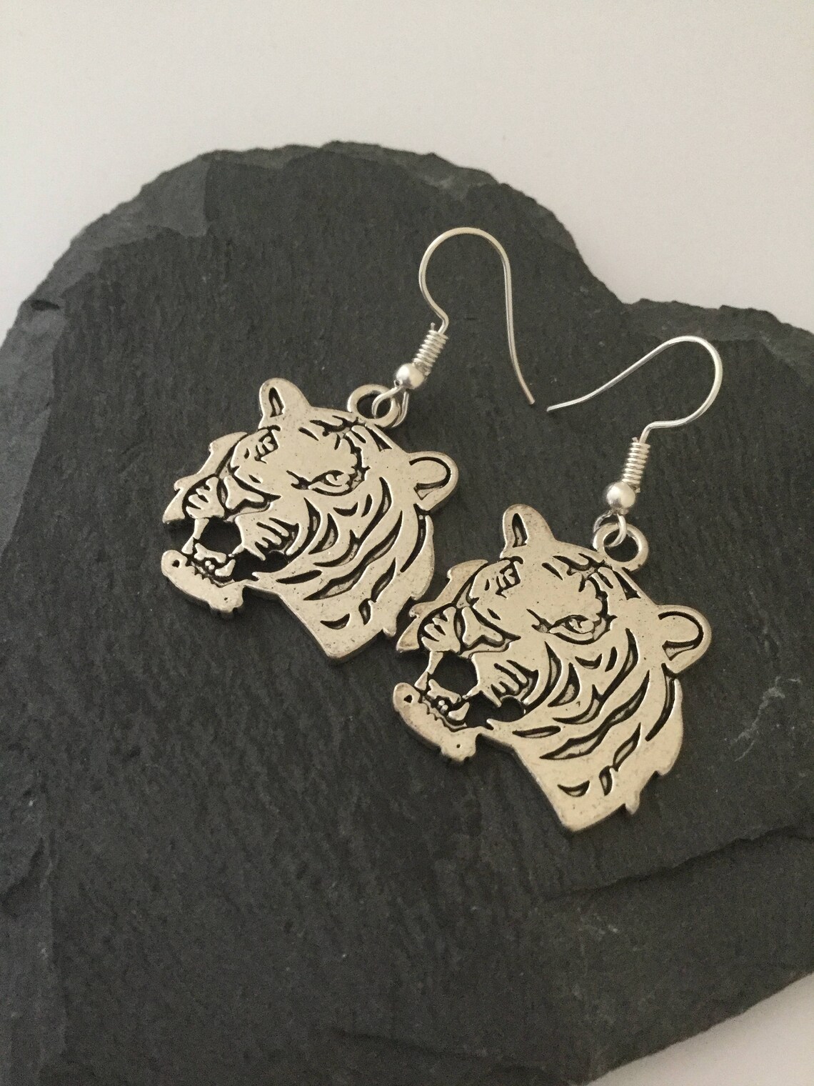 TIGER ROARING EARRING