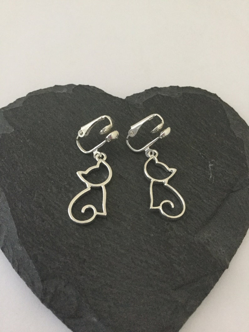 Boucles d'oreilles clip chat / bijoux chat / cadeau chat / boucles d'oreilles clip animal / bijoux animaux / cadeau pour amoureux des animaux / non piercing image 1