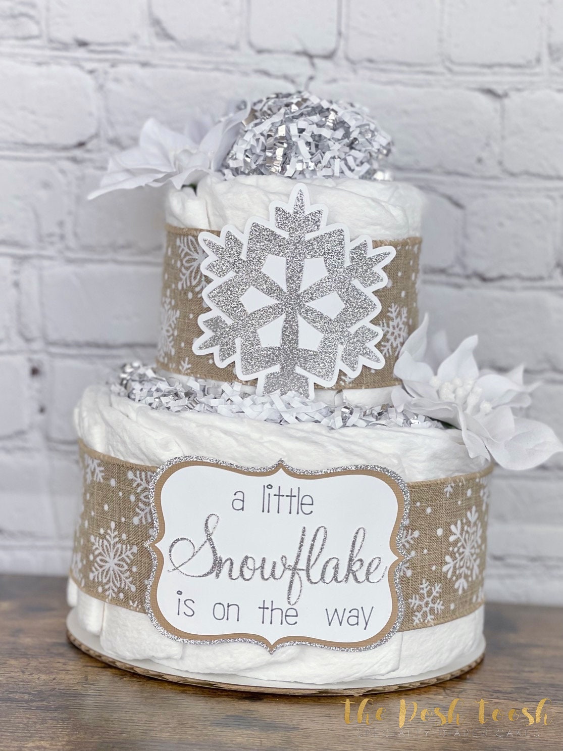 A Snowflake Cake for Your Holiday Table