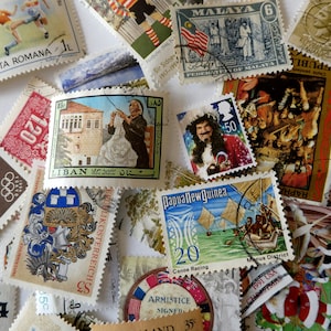 100 mixed postage stamps, assorted lot