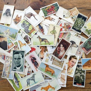 20 mixed vintage cigarette cards, 1930s cards