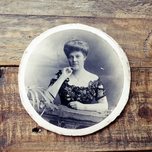Antique photograph of lady, Victorian black and white photo