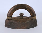 1910 Antique Sad Iron No. 50, Detachable Curved Wooden Handle (Wooden Knob Works Release Mechanism), Enterprise Mfg. Co. Philadelphia