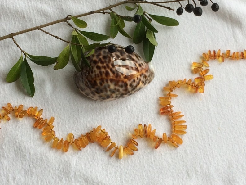 Baltic amber jewelry Gifts for Men. Natural jewelry Gifts for Women Vintage beads from solid amber
