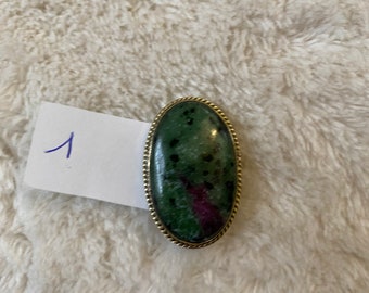 natural stone Ruby on Zoïste