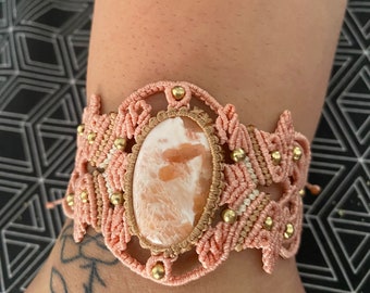 Micro macrame bracelet