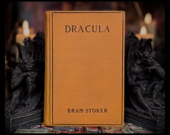 1927 DRACULA Bram Stoker Antique Vampire Book (Rare) Vintage Van Helsing Frankenstein Collectors Hardcover Printing Vintage Gift Book