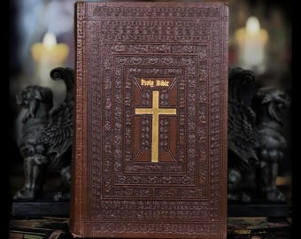 Holy Bible Illuminated Book Moses Jesus Old New Testament Christian Catholic Vintage