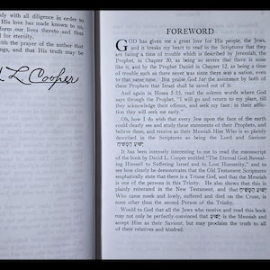 The Eternal God: Spiritual Book Antique Bible genre Christian Catholic Torah